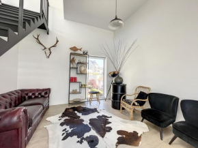 Villa SeaShell - Luxurious renovated gas station